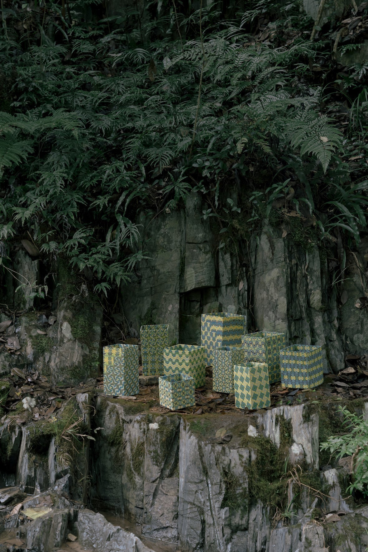 A Study of Seamless Pattern on a Rectangular Vase, 2017–2019